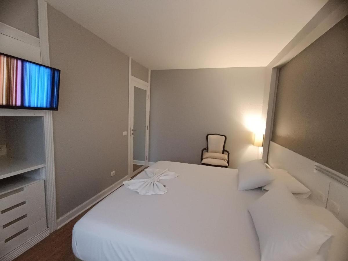 Apto-Flat Excelente Localizacao Centro-Batel - Somente Familiares Куритиба Экстерьер фото