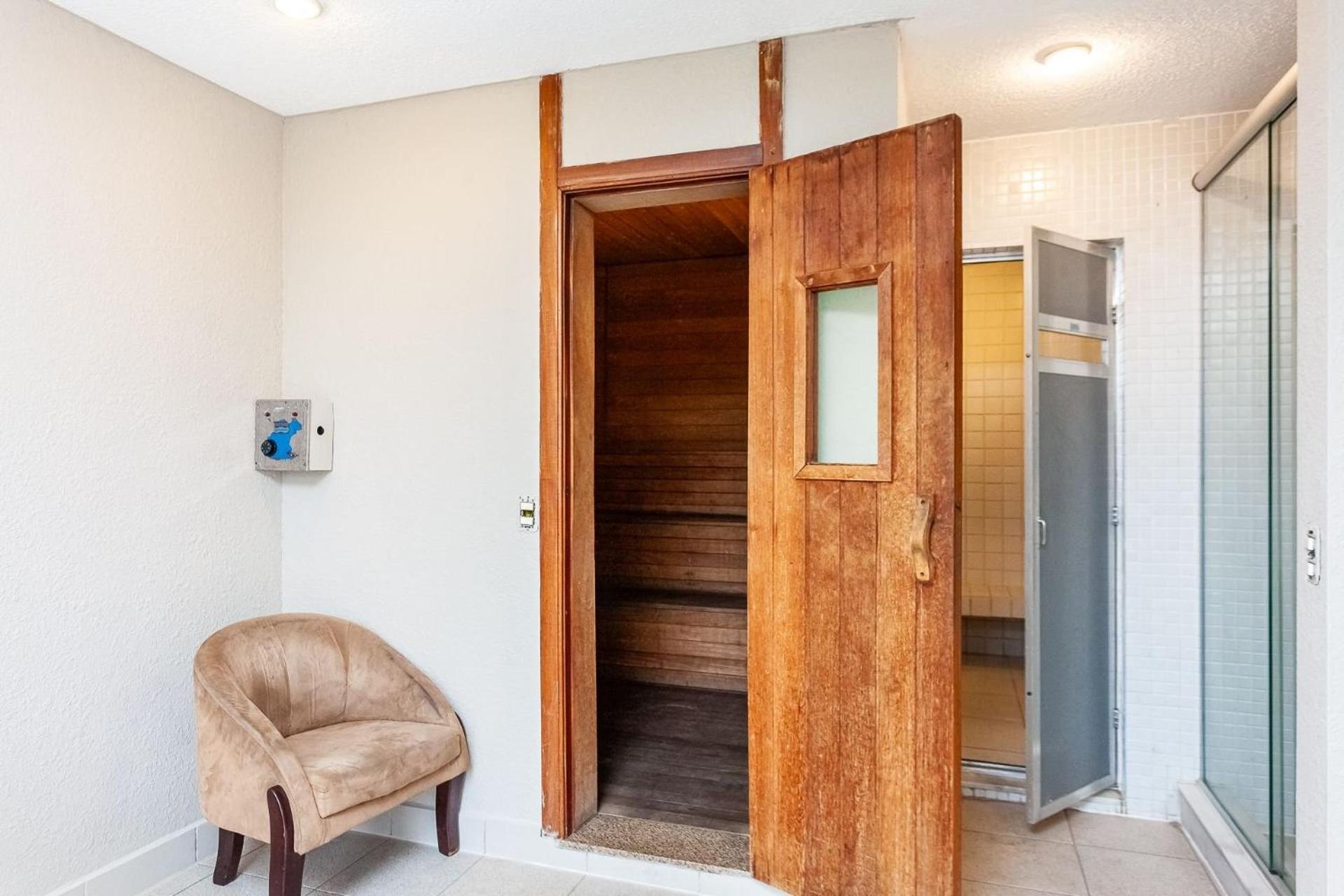 Apto-Flat Excelente Localizacao Centro-Batel - Somente Familiares Куритиба Экстерьер фото